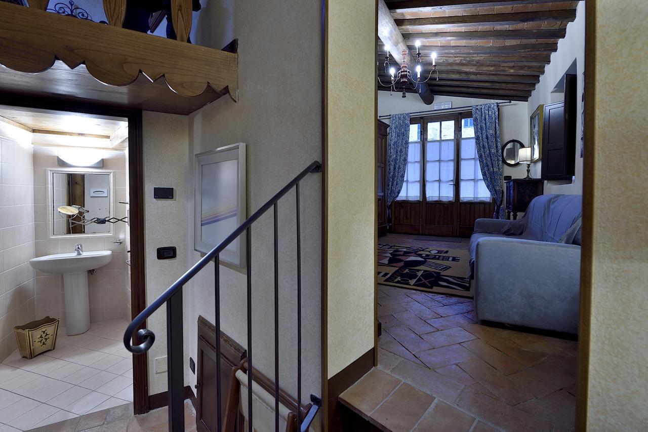Aparthotel Castelletto Di Montebenichi Monte Benichi Exterior foto