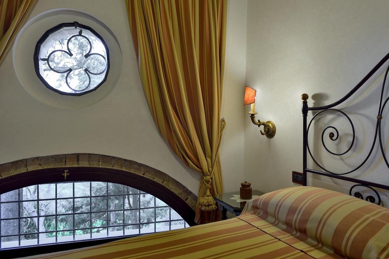 Aparthotel Castelletto Di Montebenichi Monte Benichi Exterior foto
