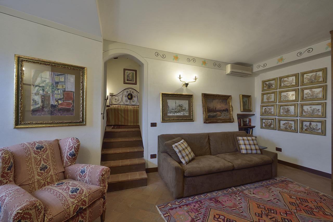 Aparthotel Castelletto Di Montebenichi Monte Benichi Exterior foto